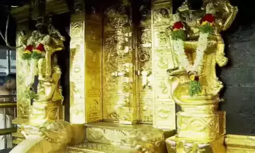 സ്വർണക്കൊള്ളയിൽ ദേവസ്വം ബോർഡും പ്രതി; കേസെടുത്ത് ക്രൈംബ്രാഞ്ച്