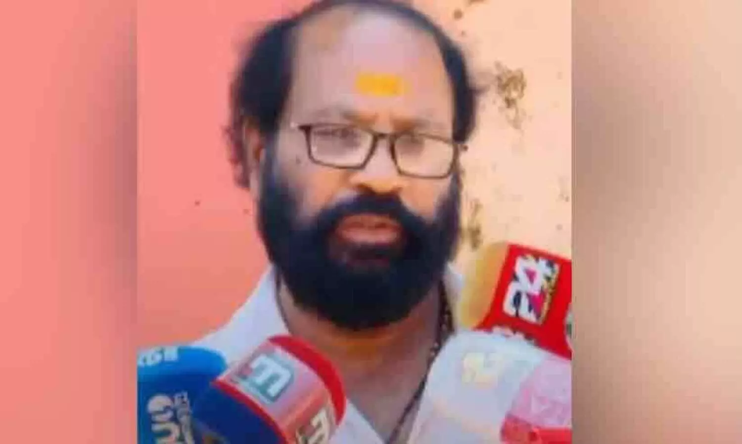 ശബരിമലയിലെ പഴയ സ്വർണപ്പാളി എവിടെയെന്നറിയില്ല -ശിൽപി എളവള്ളി നന്ദൻ