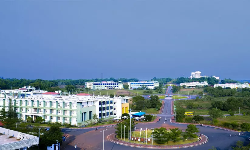 കേ​ന്ദ്ര സർവകലാശാലയിൽ പിഎച്ച്.ഡി പ്രവേശനം