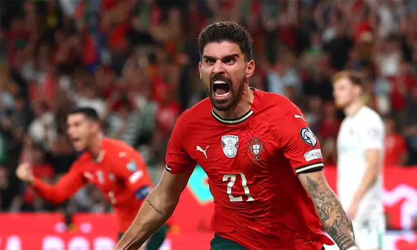 പെനാൽറ്റി പാഴാക്കി ക്രിസ്റ്റ്യാനോ; ഇഞ്ചുറി ടൈം ഗോളിൽ ജയം പിടിച്ച് പോർച്ചുഗൽ പെനാൽറ്റി പാഴാക്കി ക്രിസ്റ്റ്യാനോ; ഇഞ്ചുറി ടൈം ഗോളിൽ ജയം പിടിച്ച് പോർച്ചുഗൽ