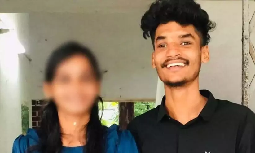 പെൺകുട്ടിയുടെ ആത്മഹത്യ: ആൺസുഹൃത്ത് മതപരിവർത്തനത്തിന് നിർബന്ധിച്ചതിനെ തുടർന്നല്ലെന്ന് കുറ്റപത്രം പെൺകുട്ടിയുടെ ആത്മഹത്യ: ആൺസുഹൃത്ത് മതപരിവർത്തനത്തിന് നിർബന്ധിച്ചതിനെ തുടർന്നല്ലെന്ന് കുറ്റപത്രം