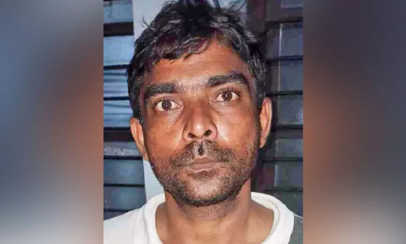 കഞ്ചാവുമായി ഇതരസംസ്ഥാന തൊഴിലാളി പിടിയിൽ കഞ്ചാവുമായി ഇതരസംസ്ഥാന തൊഴിലാളി പിടിയിൽ