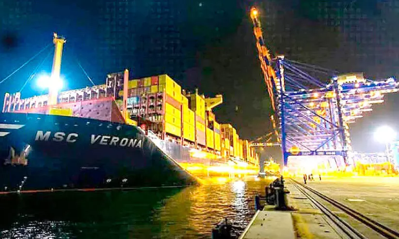 വിഴിഞ്ഞം തുറമുഖം; രണ്ടാംഘട്ട നിർമാണോദ്ഘാടനം നവംബർ അഞ്ചിന് വിഴിഞ്ഞം തുറമുഖം; രണ്ടാംഘട്ട നിർമാണോദ്ഘാടനം നവംബർ അഞ്ചിന്