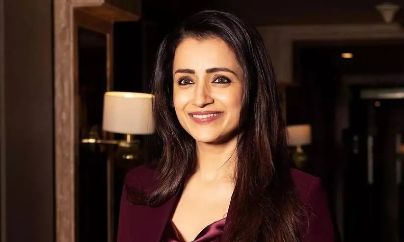 സിംഗ്ൾ-ചൈൽഡ് സിൻഡ്രോം ഉണ്ട്, ആരുമായും മുറി പങ്കിടാൻ കഴിയില്ല, ഇപ്പോൾ ഒറ്റക്ക് ജീവിക്കുന്നതാണ് ഇഷ്ടം -തൃഷ കൃഷ്ണൻ സിംഗ്ൾ-ചൈൽഡ് സിൻഡ്രോം ഉണ്ട്, ആരുമായും മുറി പങ്കിടാൻ കഴിയില്ല, ഇപ്പോൾ ഒറ്റക്ക് ജീവിക്കുന്നതാണ് ഇഷ്ടം -തൃഷ കൃഷ്ണൻ