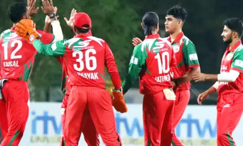 ട്വന്റി20 ലോക കപ്പ് യോഗ്യത: ഒമാൻ സൂപ്പർ സിക്സിൽ ട്വന്റി20 ലോക കപ്പ് യോഗ്യത: ഒമാൻ സൂപ്പർ സിക്സിൽ