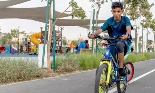 ന​ഗ​രം ചു​റ്റാ​ൻ ന​ട​പ്പാ​ത​ക​ൾ, സൈ​ക്ലി​ങ്​ ട്രാ​ക്കു​ക​ൾ