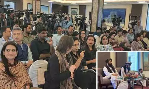 വൻ പ്രതിഷേധം; വനിത മാധ്യമപ്രവർത്തകരെ വിളിച്ച് താലിബാന്റെ വാർത്തസമ്മേളനം