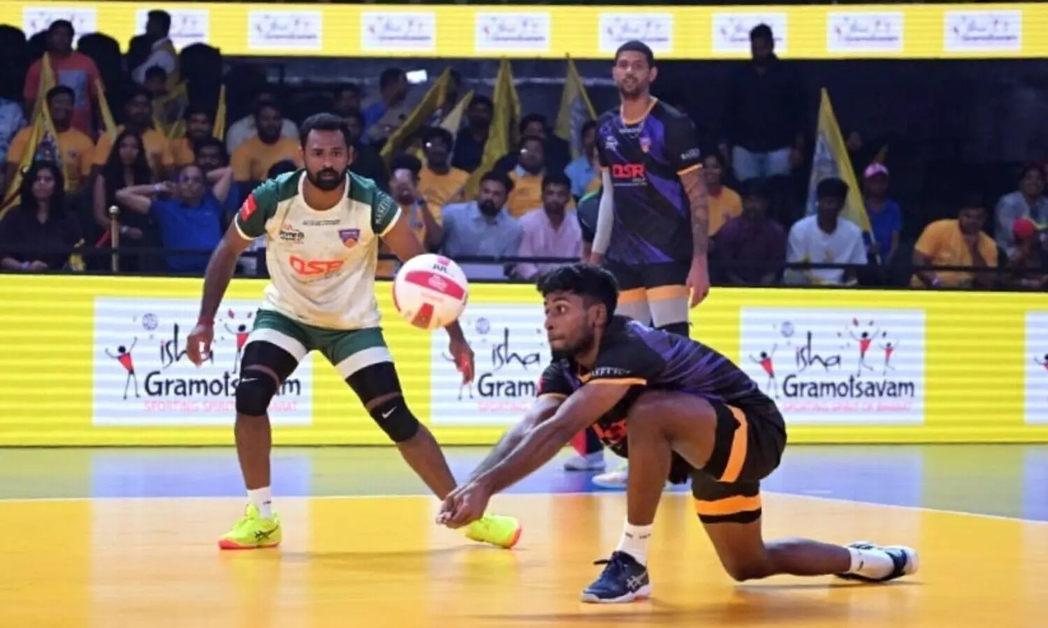 പ്രൈം വോളി: ചെന്നൈ ബ്ലിറ്റ്‌സിനെ കീഴടക്കി ബംഗളൂരു ടോർപിഡോസ്‌, തുടർച്ചയായ നാലാം ജയത്തോടെ ഒന്നാമത്‌