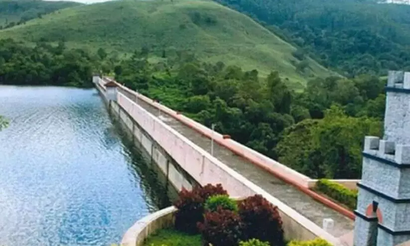 മുല്ലപ്പെരിയാർ അണക്കെട്ടിന് ബോംബ് ഭീഷണി; ബോംബ് സ്ക്വാഡ് പരിശോധന നടത്തുന്നു