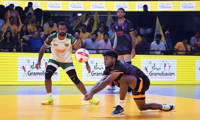 പ്രൈം വോളി: ചെന്നൈ ബ്ലിറ്റ്സിനെ കീഴടക്കി ബംഗളൂരു ടോർപിഡോസ്, തുടർച്ചയായ നാലാം ജയത്തോടെ ഒന്നാമത് പ്രൈം വോളി: ചെന്നൈ ബ്ലിറ്റ്സിനെ കീഴടക്കി ബംഗളൂരു ടോർപിഡോസ്, തുടർച്ചയായ നാലാം ജയത്തോടെ ഒന്നാമത്