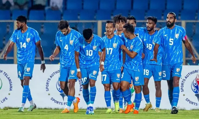 എ.എഫ്.സി ഏഷ്യൻ കപ്പ് യോഗ്യത: സിംഗപ്പൂരിനെതിരെ ഇന്ത്യക്ക് ജയിക്കണം എ.എഫ്.സി ഏഷ്യൻ കപ്പ് യോഗ്യത: സിംഗപ്പൂരിനെതിരെ ഇന്ത്യക്ക് ജയിക്കണം