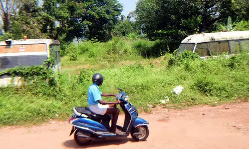 ലഹരിക്ക് കുടപിടിച്ച് കട്ടപ്പുറത്തെ ആംബുലൻസുകൾ ലഹരിക്ക് കുടപിടിച്ച് കട്ടപ്പുറത്തെ ആംബുലൻസുകൾ
