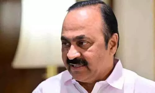 ശബരിമലയിലെ മോഷണത്തിൽ പ്രതി സി.പി.എം, കോടതി ഇടപെട്ടില്ലായിരുന്നുവെങ്കിൽ തങ്കവിഗ്രഹവും മോഷ്ടിച്ചേനെ; ഷാഫിക്കെതിരെ ആക്രമണം ശ്രദ്ധ തിരിക്കാനെന്നും വി.ഡി സതീശൻ ശബരിമലയിലെ മോഷണത്തിൽ പ്രതി സി.പി.എം, കോടതി ഇടപെട്ടില്ലായിരുന്നുവെങ്കിൽ തങ്കവിഗ്രഹവും മോഷ്ടിച്ചേനെ; ഷാഫിക്കെതിരെ ആക്രമണം ശ്രദ്ധ തിരിക്കാനെന്നും വി.ഡി സതീശൻ