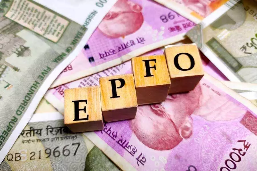 കുട്ടികളുടെ വിദ്യാഭ്യാസം, കുടുംബത്തിലെ വിവാഹം; 12 മാസത്തെ സേവനത്തിന് ശേഷം ജീവനക്കാർക്ക് എപ്പോൾ വേണമെങ്കിലും പി.എഫ് പിൻവലിക്കാം