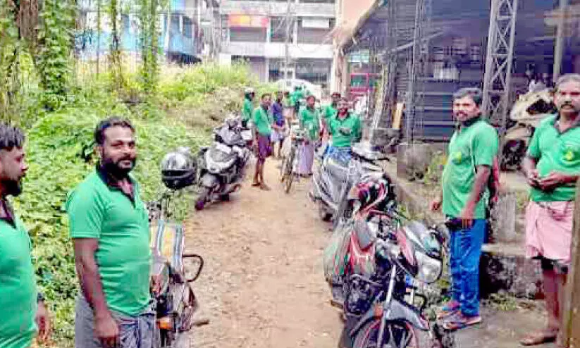നാളികേര വികസനത്തിന് കൃഷി വകുപ്പിന്റെ കടുംവെട്ട് നാളികേര വികസനത്തിന് കൃഷി വകുപ്പിന്റെ കടുംവെട്ട്