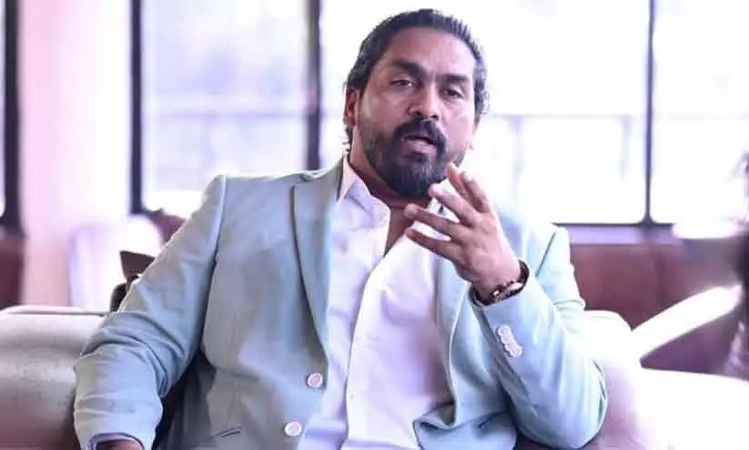 തമാശയാണ് എന്റെ രീതി, അത് ഇനിയും തുടരും, ഇത് തമാശയാക്കേണ്ട വിഷയമല്ലായിരുന്നു..; മൂഡ് സ്വിങ്സ് വിവാദത്തിൽ അഭിഷാദ് ഗുരുവായൂർ തമാശയാണ് എന്റെ രീതി, അത് ഇനിയും തുടരും, ഇത് തമാശയാക്കേണ്ട വിഷയമല്ലായിരുന്നു..; മൂഡ് സ്വിങ്സ് വിവാദത്തിൽ അഭിഷാദ് ഗുരുവായൂർ