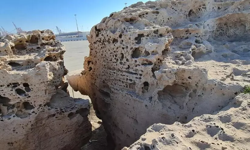 ജുബൈൽ ചരിത്രത്തിന്റെ നേർസാക്ഷിയായി അൽബഹ്രി പർവതം ജുബൈൽ ചരിത്രത്തിന്റെ നേർസാക്ഷിയായി അൽബഹ്രി പർവതം