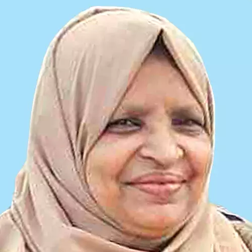 നി​സാ​ർ ബീ​ഗം