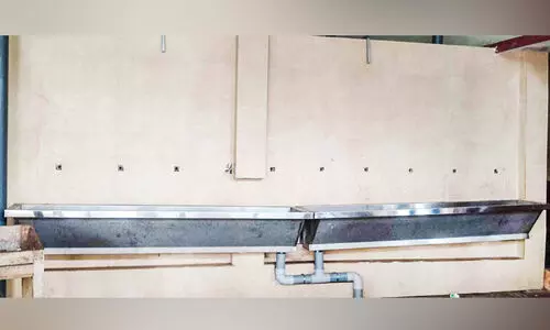 പെരുമ്പാവൂര്‍ ബോയ്‌സ് ഹയര്‍ സെക്കന്‍ഡറി സ്കൂളിലെ ടാപ്പുകള്‍ മോഷ്ടിച്ചു