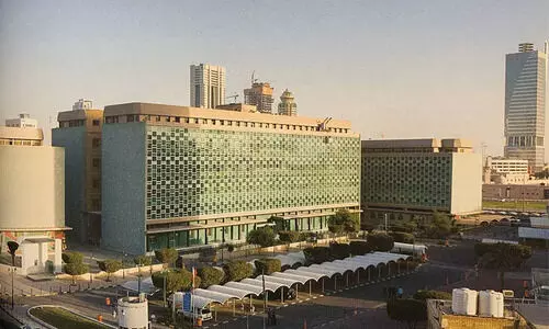 ‘ബ​ലാ​ദി​യ 139’ ആ​പ്ലി​ക്കേ​ഷ​ൻ പ്ര​വ​ർ​ത്ത​നം അ​വ​ലോ​ക​നം ചെ​യ്തു