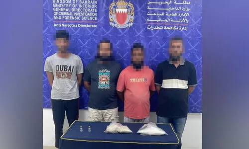 ബഹ്‌റൈനിൽ വൻ മയക്കുമരുന്ന് വേട്ട; 12 കിലോ മയക്കുമരുന്നുമായി 10 പേർ പിടിയിൽ