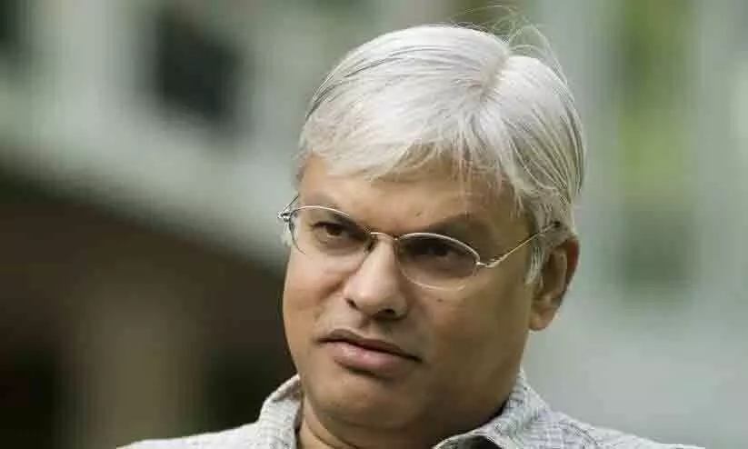 ഇന്ത്യൻ വംശജനായ പ്രതിരോധ തന്ത്രജ്ഞൻ ദേശീയ രഹസ്യ രേഖകൾ അന്യായമായി കൈവശം വെച്ചതിന് യു.എസിൽ അറസ്റ്റിൽ ഇന്ത്യൻ വംശജനായ പ്രതിരോധ തന്ത്രജ്ഞൻ ദേശീയ രഹസ്യ രേഖകൾ അന്യായമായി കൈവശം വെച്ചതിന് യു.എസിൽ അറസ്റ്റിൽ