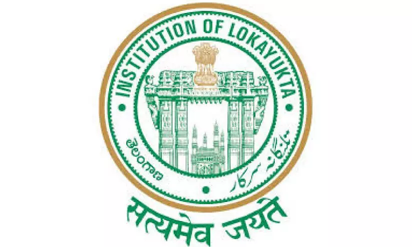 ആ​ർ.​ടി.​ഒ​യു​ടെ വീ​ട്ടി​ൽ ലോ​കാ​യു​ക്ത റെ​യ്ഡ്