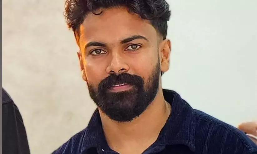 മൊബൈൽ ഫോൺവിൽപന ശാലയിൽ അരക്കോടിയുടെ വെട്ടിപ്പ്; മൂൻ മാനേജർക്കെതിരെ കേസ് മൊബൈൽ ഫോൺവിൽപന ശാലയിൽ അരക്കോടിയുടെ വെട്ടിപ്പ്; മൂൻ മാനേജർക്കെതിരെ കേസ്