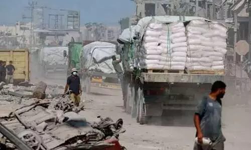 ഇസ്രായേലിന്റെ പ്രതികാര നടപടി വീണ്ടും; ഗസ്സയിലേക്ക് സഹായമെത്തിക്കുന്ന ട്രക്കുകളുടെ എണ്ണം പകുതിയാക്കി കുറച്ചു