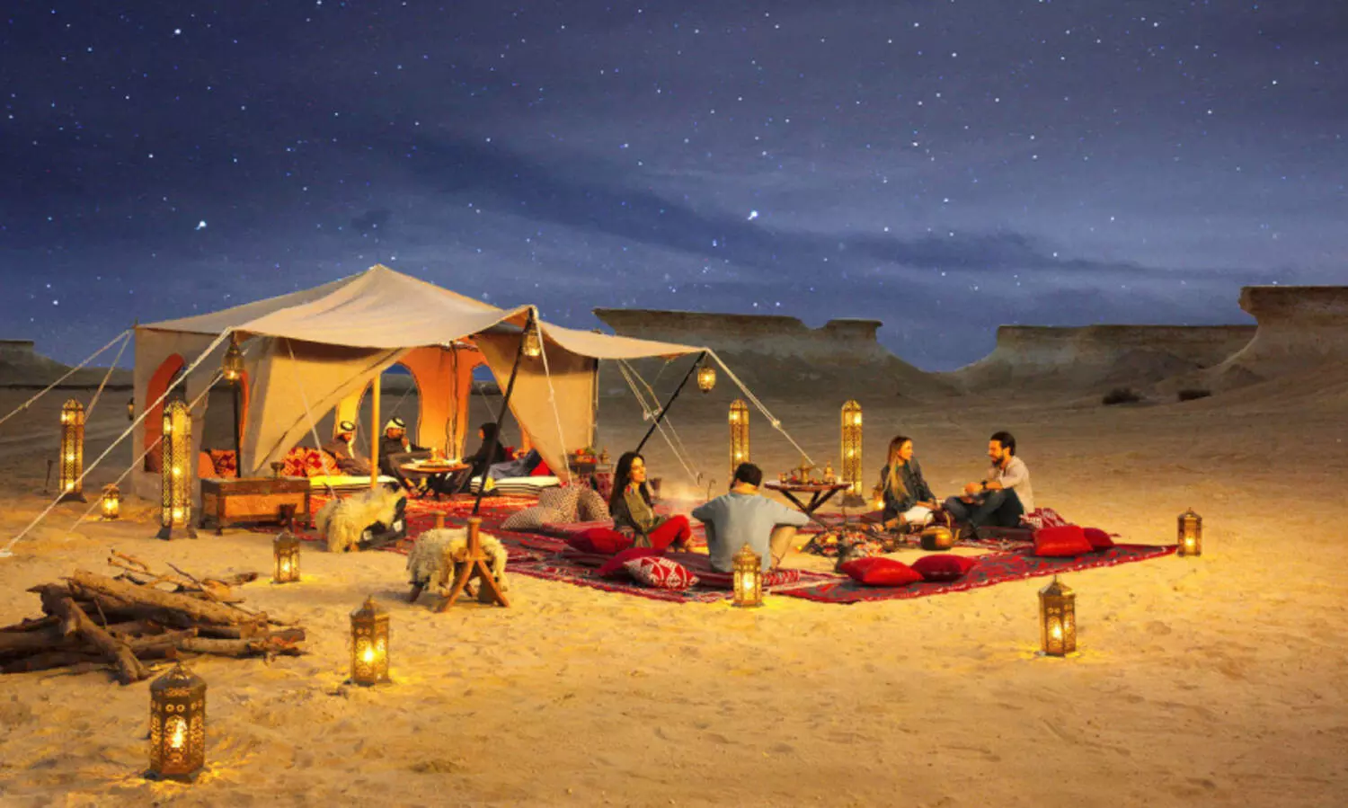 മ​രു​ഭൂ​മി​യി​ൽ കൂ​ടാ​ര​ങ്ങ​ൾ ഉ​യ​ർ​ന്നു; ഒ​രു​ക്കാം, സു​ര​ക്ഷി​ത ശൈ​ത്യ​കാ​ല ക്യാ​മ്പി​ങ്