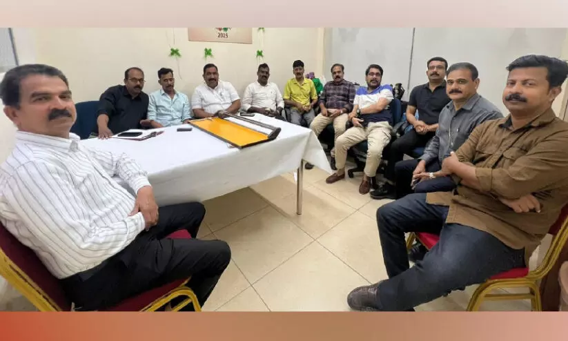 ഉജ്ജ്വല സ്വീകരണമൊരുക്കും -ബഹ്റൈന് ഓകെ.ഓകെ കൂട്ടായ്മ ഉജ്ജ്വല സ്വീകരണമൊരുക്കും -ബഹ്റൈന് ഓകെ.ഓകെ കൂട്ടായ്മ