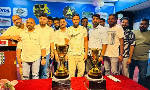 അമിഗോസ് സോക്കർ ഫെസ്റ്റ്: ഫി​ക്സ​ർ പ്ര​കാ​ശ​ന​വും ട്രോ​ഫി ലോ​ഞ്ചി​ങ്ങും നടത്തി