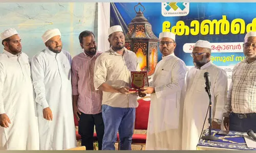 വ​നി​ത ക്വി​സ് മ​ത്സ​ര വി​ജ​യി​ക​ളെ അ​ഭി​ന​ന്ദി​ച്ചു