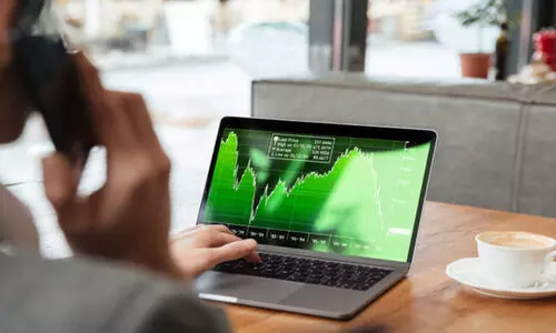 വിദേശികൾ തിരിച്ചുവരുന്നു; നിക്ഷേപിച്ചത് 10000 കോടി, ഓഹരി വിപണി റാലിക്ക് ഒരുങ്ങുക​യാണോ?