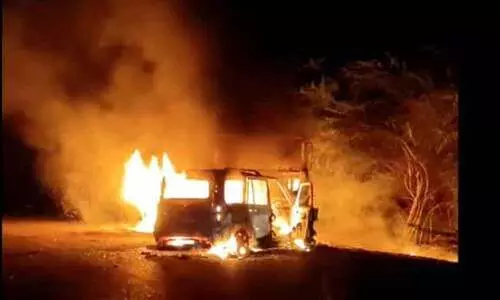 രാജസ്ഥാനിൽ വീണ്ടും തീ ദുരന്തം; കാർ ട്രെയിലറിൽ ഇടിച്ച് തീപിടിച്ച് 4 സുഹൃത്തുക്കൾ വെന്തു മരിച്ചു