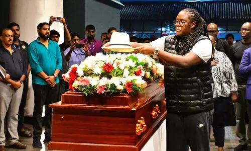 Raila Odingas body brought back to Kenya