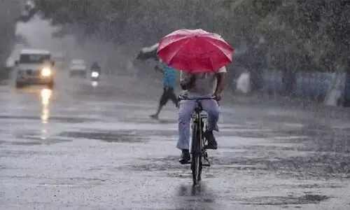 സംസ്ഥാനത്ത് ഇടിമിന്നലോട് കൂടിയ മഴ, വിവിധ ജില്ലകളിൽ ഓറഞ്ച്, യെല്ലോ അലർട്ടുകൾ