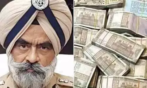 CBI,Harcharan Singh Bhullar,Bribe,Seizure,Luxury items,കൈക്കൂലി, ഡി.ഐ.ജി, പഞ്ചാബ്. അറസ്റ്റ്