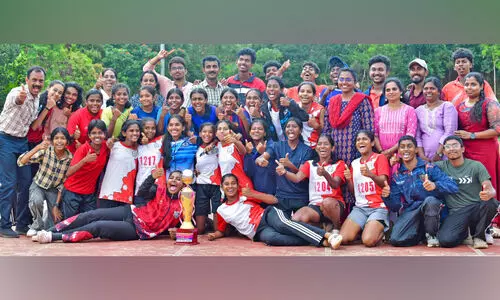 തിരുവനന്തപുരം റവന്യൂ ജില്ല കായികമേള; തിരുവനന്തപുരം നോർത്തിന് കിരീടം തിരുവനന്തപുരം റവന്യൂ ജില്ല കായികമേള; തിരുവനന്തപുരം നോർത്തിന് കിരീടം