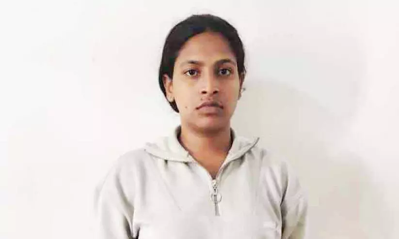 കൂ​ട്ടു​കാ​രി​യു​ടെ വീ​ട്ടി​ൽ​നി​ന്ന് 36 പ​വ​ൻ സ്വ​ർ​ണം ക​വ​ർ​ന്ന ആ​ന്ധ്ര യു​വ​തി പി​ടി​യി​ൽ