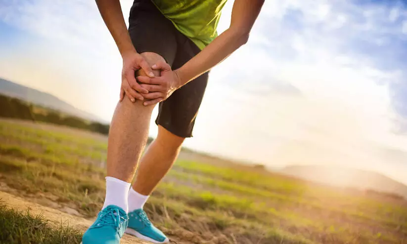 കാൽപ്പാദം നോക്കി രോഗം അറിയാം; ആദ്യ മുന്നറിയിപ്പ് അവിടെയാണ്! കാൽപ്പാദം നോക്കി രോഗം അറിയാം; ആദ്യ മുന്നറിയിപ്പ് അവിടെയാണ്!