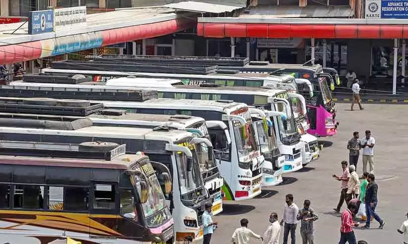 സ്വകാര്യ ബസുകളുടെ ദീപാവലിക്കൊള്ള; നിരക്ക് നാലിരട്ടി