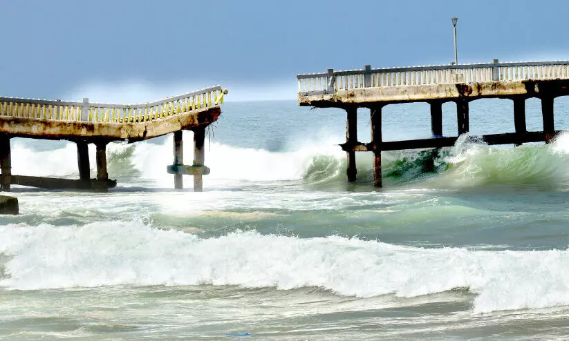വലിയതുറ കടൽപ്പാലം; സ്വകാര്യ പങ്കാളിത്തം തേടി മാരിടൈം ബോർഡ് വലിയതുറ കടൽപ്പാലം; സ്വകാര്യ പങ്കാളിത്തം തേടി മാരിടൈം ബോർഡ്