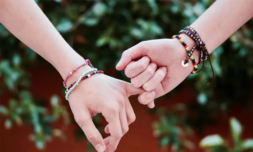 പ്രേ​മ​സൗ​ഹൃ​ദം