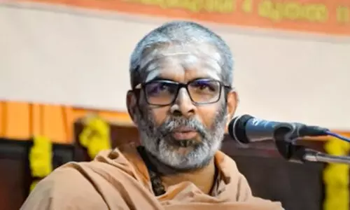 ഹി​ന്ദു​വി​ന്‍റെ വീ​ട്ടി​ൽ മൂ​ന്നി​ൽ കു​റ​യാ​തെ മ​ക്ക​ൾ വേ​ണം, ന​ല്ല പ്രാ​യ​ത്തി​ൽ ക​ല്യാ​ണം ക​ഴി​ക്ക​ണം -ചിദാനന്ദപുരി