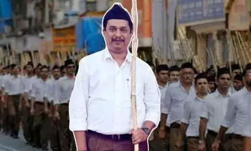 കർണാടകയിൽ ആർ.എസ്.എസ് പ്രകടനത്തിൽ പങ്കെടുത്ത സർക്കാർ ഉദ്യോഗസ്ഥനെ സസ്പെൻഡ് ചെയ്തു