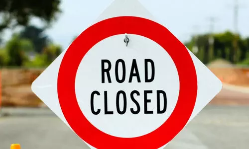 അ​റ്റ​കു​റ്റ​പ്പ​ണി: റോ​ഡ് അ​ട​ച്ചി​ടും