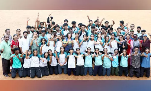 ജില്ല സ്കൂൾ കായികമേള; അ​ഞ്ച​ൽ ദ ​ചാ​മ്പ്യ​ൻ