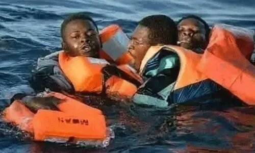 ‘നന്ദി കടലേ, എന്റെ മാംസം പങ്കിടുന്ന, എന്റെ മതത്തെക്കുറിച്ചോ രാഷ്ട്രീയ ബന്ധത്തെക്കുറിച്ചോ ചോദിക്കാത്ത മത്സ്യങ്ങളേ നിങ്ങൾക്ക് നന്ദി’: സുഡാനീസ് കുടിയേറ്റക്കാരന്റെ ഹൃദയഭേദകമായ അവസാന വരികൾ