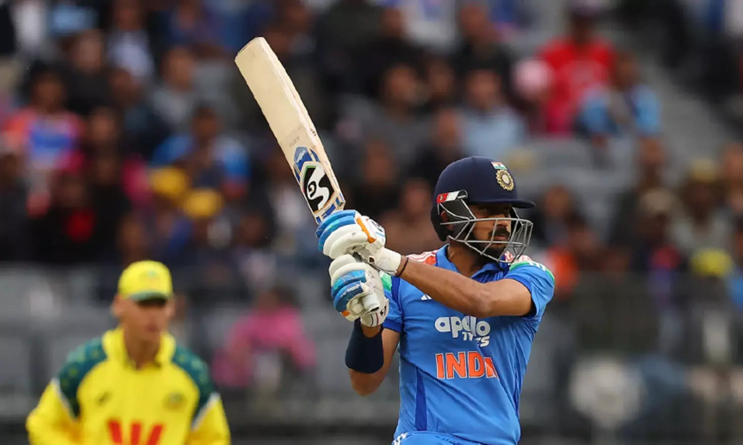 Australia,target,137 runs,set a target, ആസ്ട്രേലിയ,ഇന്ത്യ, പെർത്ത്